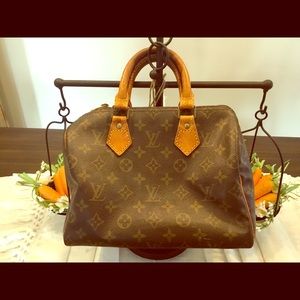 Louis Vuitton Speedy Small - Authentic
